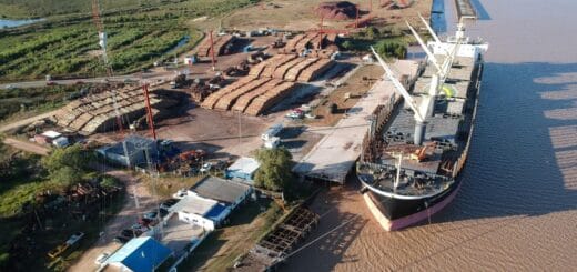 El gobernador Bordet impulsa la integración de la hidrovía con el ferrocarril