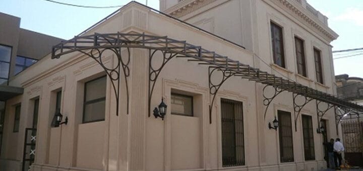 Alt="registro civil cerrado por posible caso de covid"