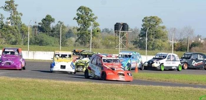 alt="una competición automovilística en Entre Ríos"