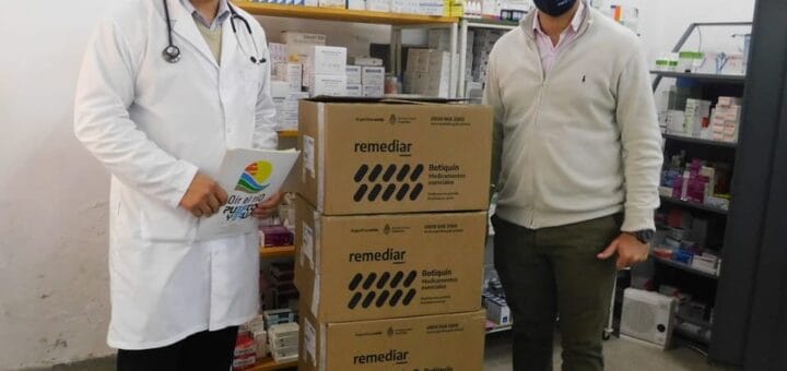 alt="intendente Daniel Benítez y Dr. Martín Alfaro"