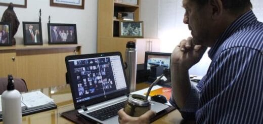 alt="senador provincial armando gay"