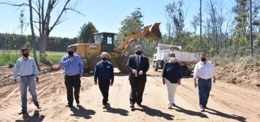 alt="recorrida por las obras de avenida Vuelta de Obligado"