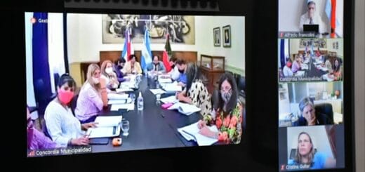 alt="concejales se reunieron con funcionarios"