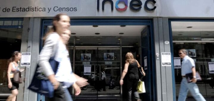 alt="El Índice de Precios al Consumidor subió 3,8% en octubre según el INDEC"