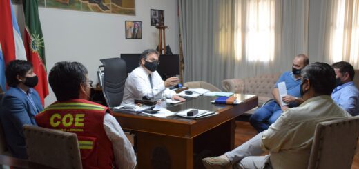 alt="reunión para definir protocolos de las colaciones de nivel secundario"