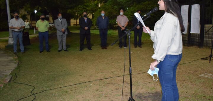 alt="acto de janucá en la plaza Urquiza de Concordia"