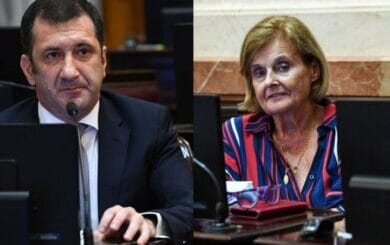 alt="dos personas que son los senadores Edgardo Kueider y Stella Maris Olalla"