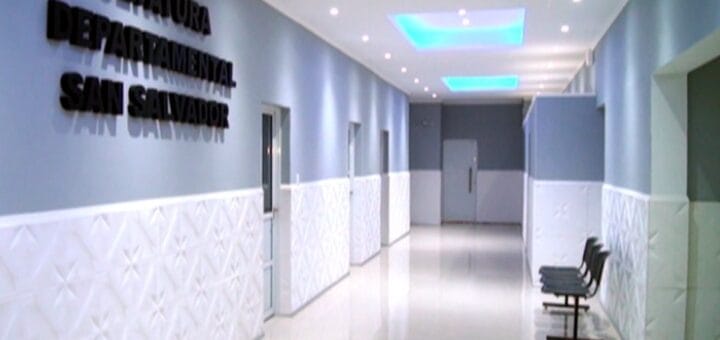 alt="interior de la jefatura departamental san salvador"