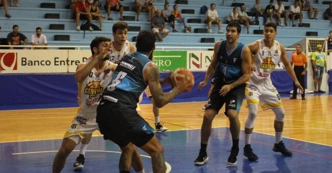 alt="Echagüe enfrentando a Ceres"