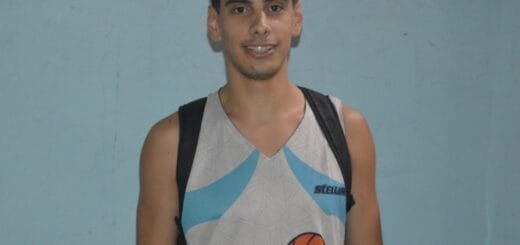 alt="el capitán del equipo del club atlético ferrocarril, ricardo truffa"