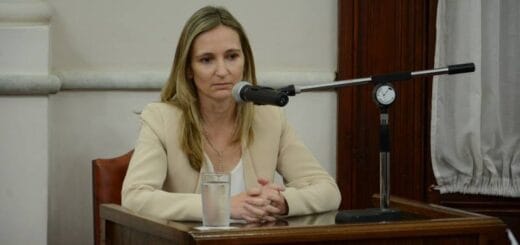 alt="la jueza María Soledad Villalonga en el estrado"