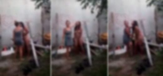 alt="joven agredida por una mujer"