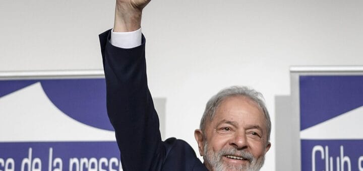 alt="Luiz Inácio Lula da Silva"