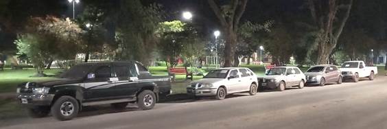 alt="en la imagen puede verse a los autos secuestrados a la banda de narcotraficantes"