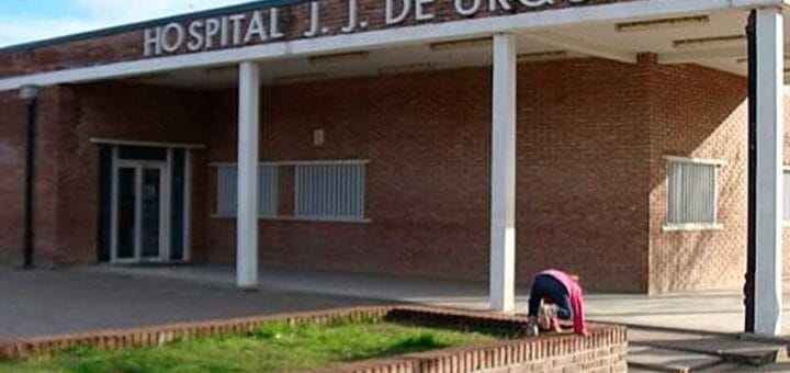 alt="frente del hospital J J de Urquiza de Fedaral"