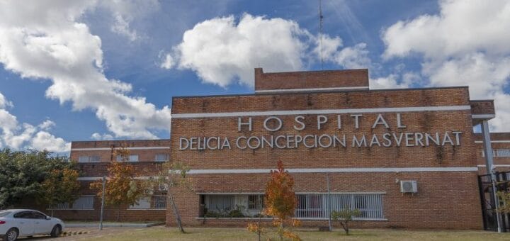 alt="en la fotografía, la fachada del hospital delicia concepción masvernat de concordia"