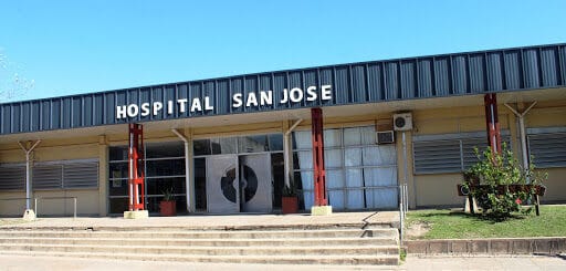 alt="el frente del hospital San José"
