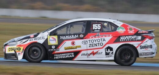 alt="Gastón Iansa logró su primera victoria a bordo del Toyota Corolla del equipo Tito Bessone Toyota Racing"