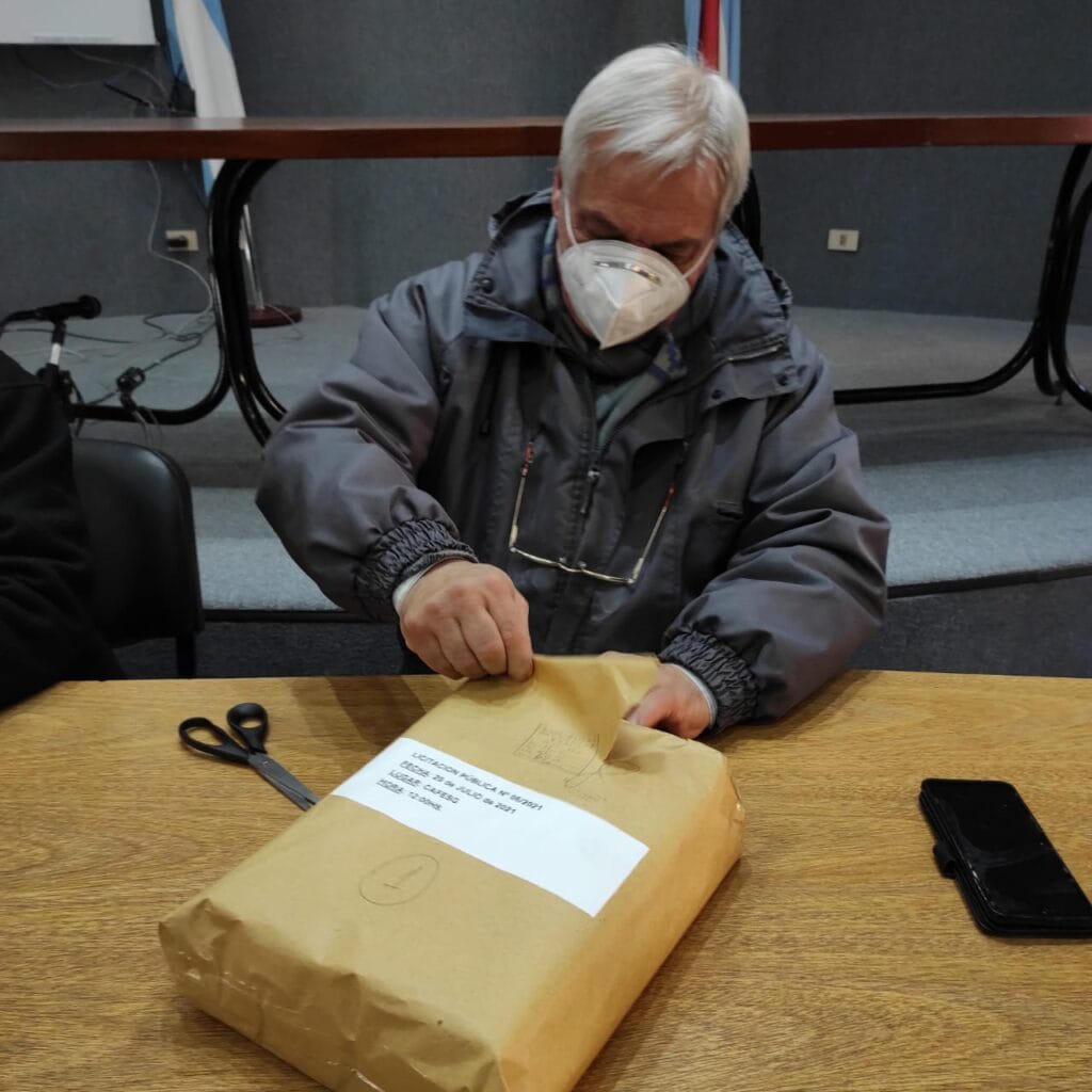 alt="Apertura de sobres en la licitación para las obras en Colonia Roca y Chajarí"