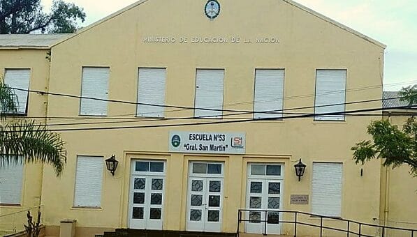 alt="En la escuela San Martín ya comenzaron las obras. En total se invertirán 91 millones de pesos"