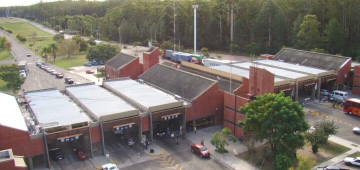 alt="vista aérea del centro de fronteras salto grande"