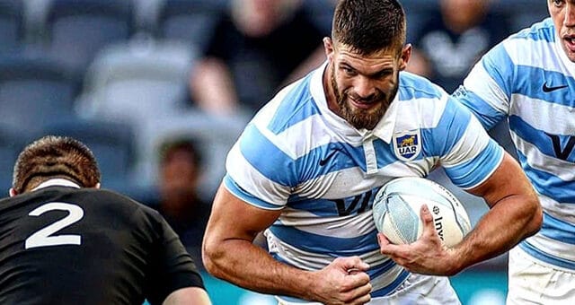 alt="El entrenador Mario Ledesma se deshizo en elogios para con el concordiense Marcos Kremer"