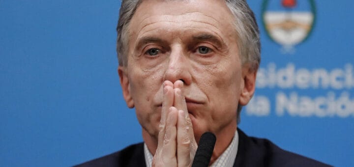alt="en la imagen puede verse al expresidente Mauricio Macri"