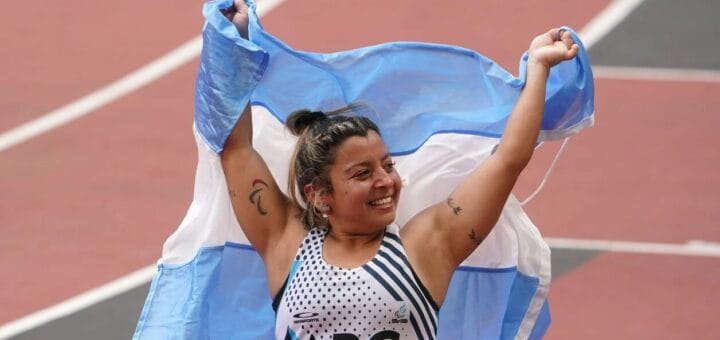 alt="Antonella Ruiz Díaz, la atleta de Gueleguaychú que ganó la medalla de bronce"