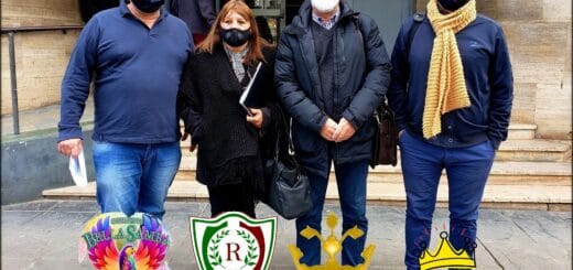 alt="Los presidentes de las comparsas Bella Samba, Imperio, Emperatriz y Ráfaga"