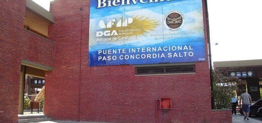 alt="Legislador salteño propone flexibilizar el cierre de fronteras para facilitar el reencuentro de familias que viven a un lado y otro del río"