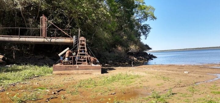 alt="Bomba para la inundación de las arroceras ubicadas en el campo experimental del INTA Corrientes"