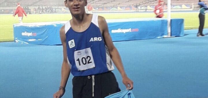 alt="Dylan van der Hock participará del Mundial de Atletismo de Nairobi, desde allí viajará a Estados Unidos para continuar su carrera deportiva y universitaria"