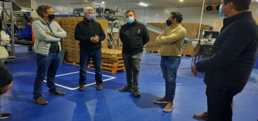 alt="El ministro de Producción, Juan José Bahillo, aseguró al abrir el encuentro que en Entre Ríos, la oportunidad de crecimiento para la producción de la nuez pecán es enorme"