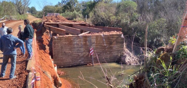 alt="La DPV trabajará en la reparación del puente Beluzzo, ubicado en el ejido de la localidad de Santa Ana, Departamento Federación"