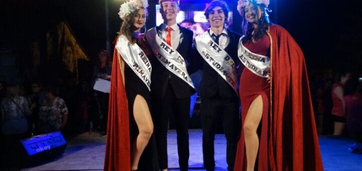 alt="Los Reyes de los Estudiantes y de la Primavera de Chajarí"