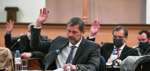 alt="El senador provincial Armando Gay consideró crucial consolidar un Senado Abierto"