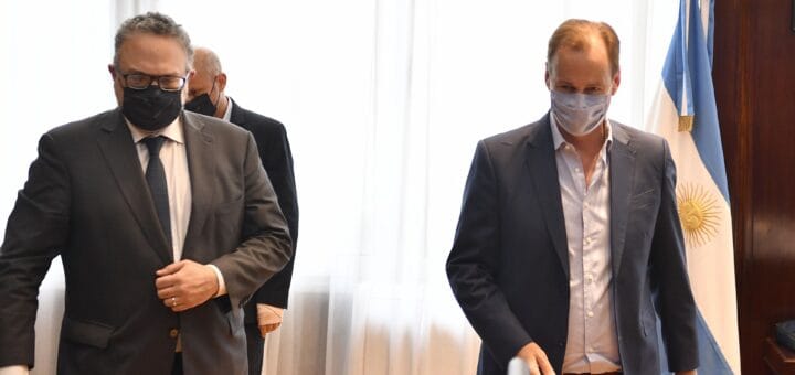 alt="El gobernador Gustavo Bordet, mantuvo un encuentro de trabajo con el ministro de Desarrollo Productivo de la Nación, Matías Kulfas"