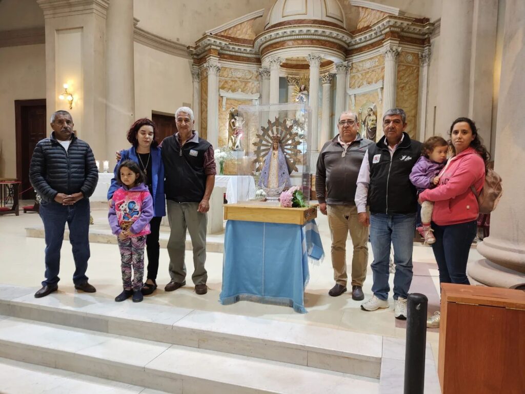 alt="La Virgen del Luján Malvinera estuvo en la Basílica de la Inmaculada Concepción en la ciudad de Concepción del Uruguay, antes de llegar a Concordia"