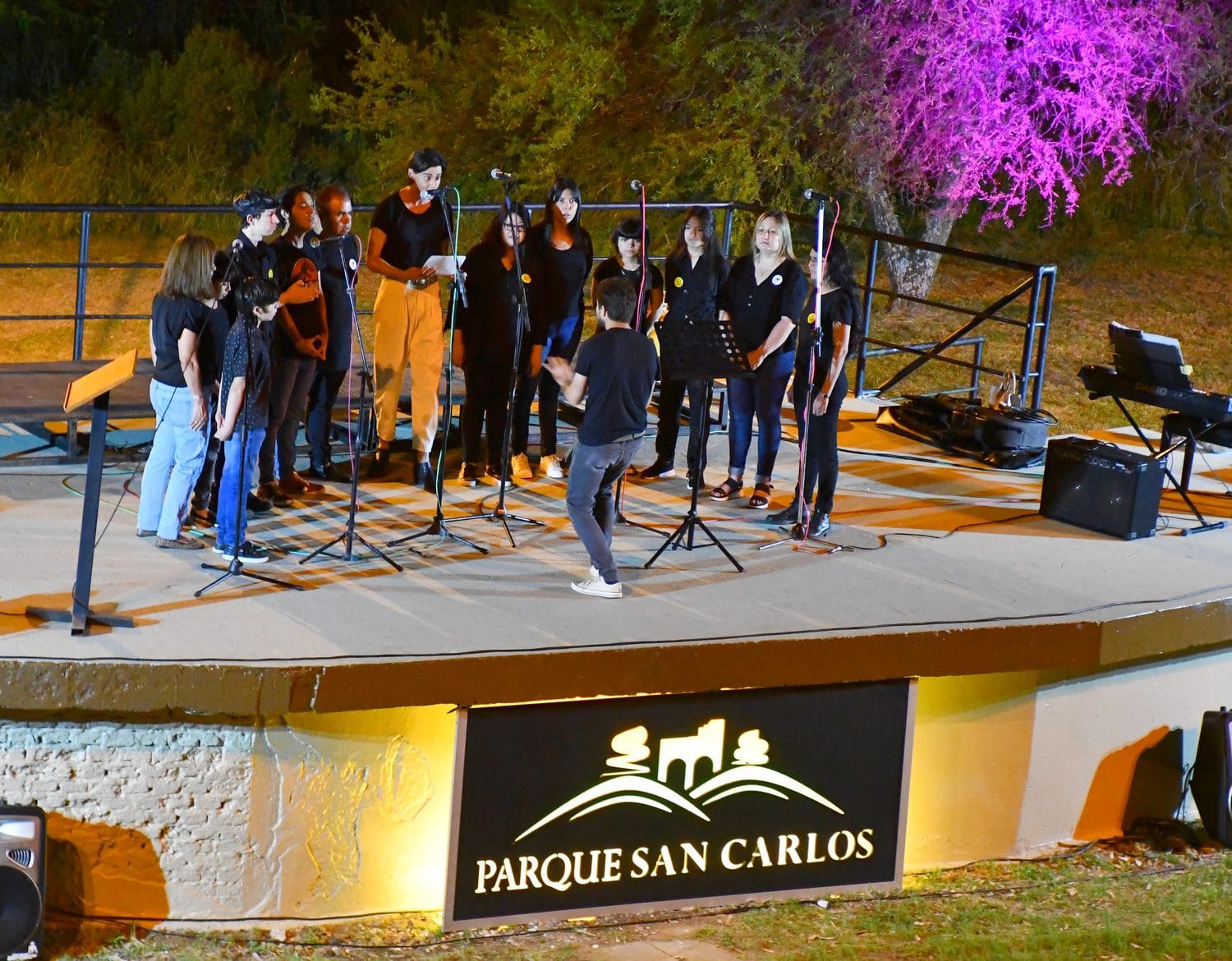 "Coros Bajo las estrellas” en el anfiteatro del Parque San Carlos