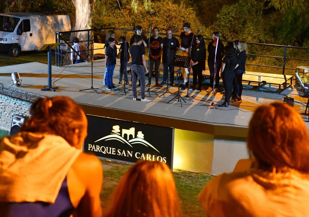 "Coros Bajo las estrellas” en el anfiteatro del Parque San Carlos