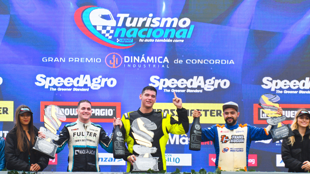 alt="Jorge Barrio en Clase 3 y Thiago Martínez en Clase 2 fueron los ganadores en la competencia de TN disputada en Concordia"