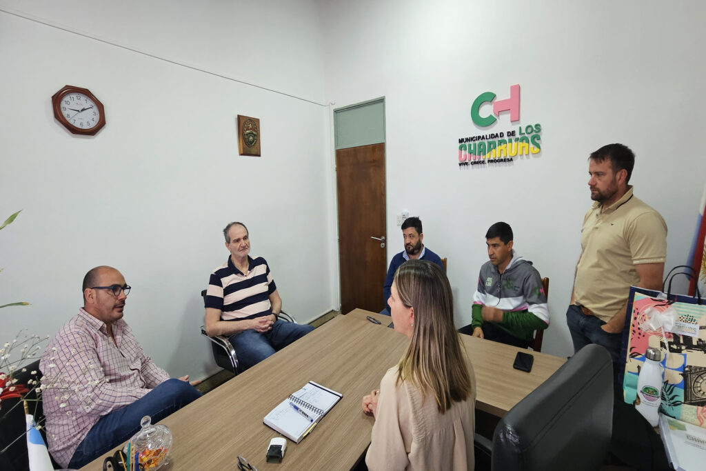 alt="La Secretaría de Deportes busca implementar programas deportivos y de desarrollo social en Los Charrúas"