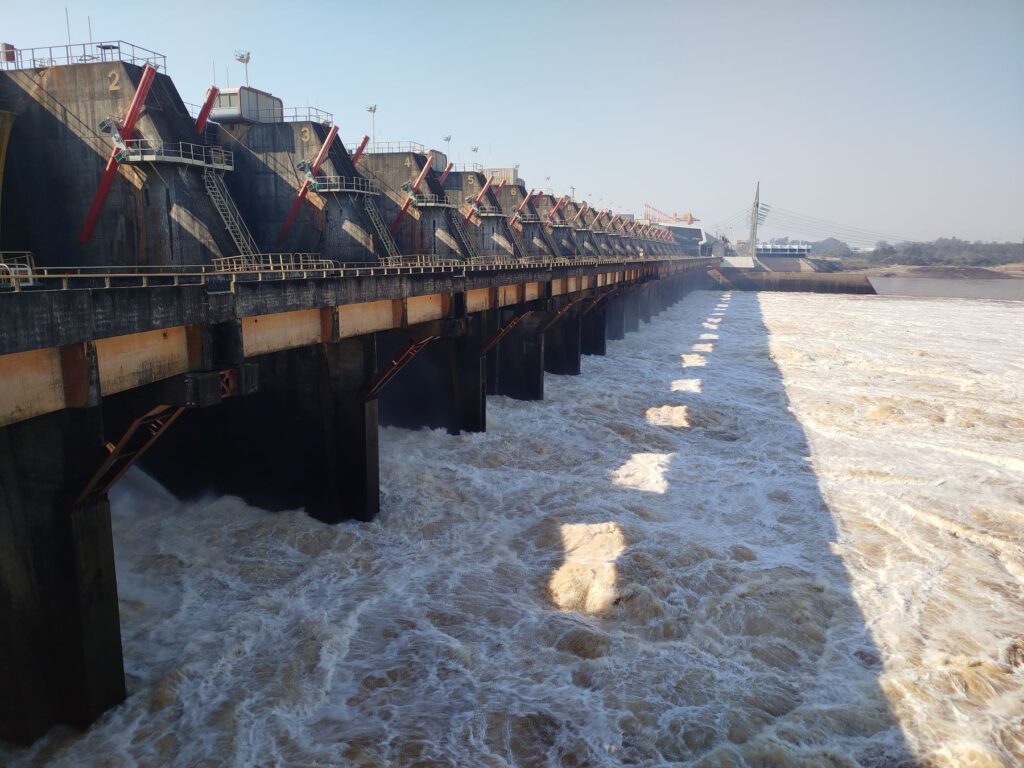 alt="Finaliza la crecida del río Uruguay. CTM Salto Grande confirma el descenso de las aguas en Concordia y Salto"