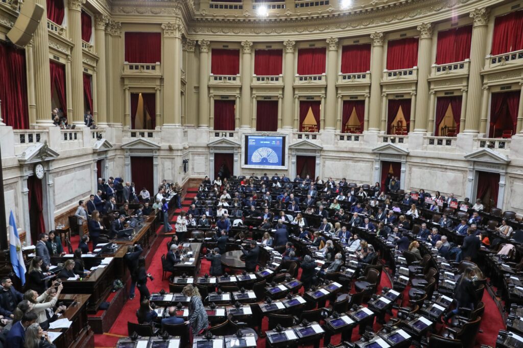alt="Los diputados entrerrianos tuvieron un rol protagónico en el reciente debate en la Cámara de Diputados de la Nación, donde se trataron los vetos del Poder Ejecutivo a la Ley de Emergencia en Discapacidad y al bono extraordinario previsional"