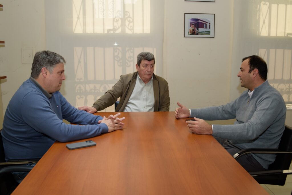 alt="El IAPV y el municipio de Puerto Yeruá se unen para ofrecer soluciones habitacionales"