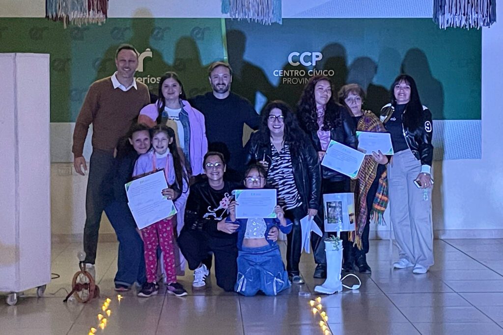 alt="La Moda Circular en Concordia impulsa la sostenibilidad y el talento local. El Encuentro y Feria de Emprendedores fue sinónimo de éxito"