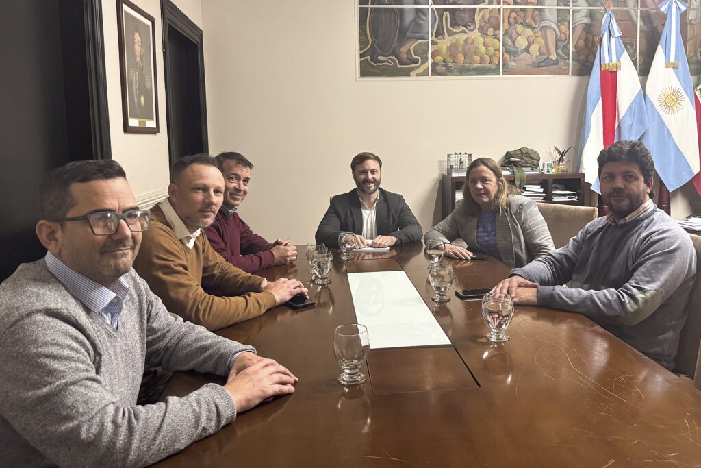 alt="Garantizando seguridad alimentaria en Concordia, el Ministerio de Desarrollo Humano y la Municipalidad renuevan convenio clave"