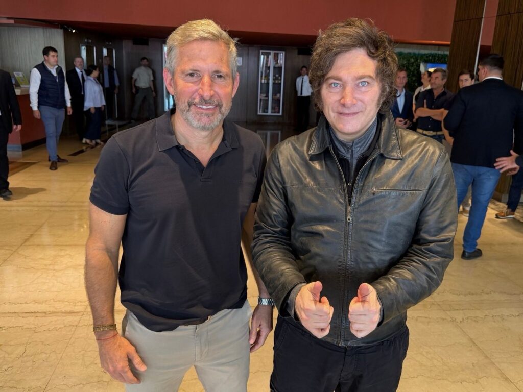 alt="el gobernador Frigerio y el presidente Milei tienen un pensamiento común en torno a la hidrovía y el futuro de Entre Ríos"