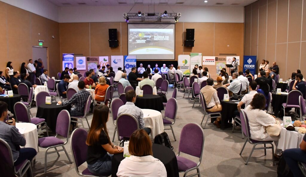 alt="Participantes de la rronda de negocios Concordia Produce 2025, en el Cento de Convenciones local"