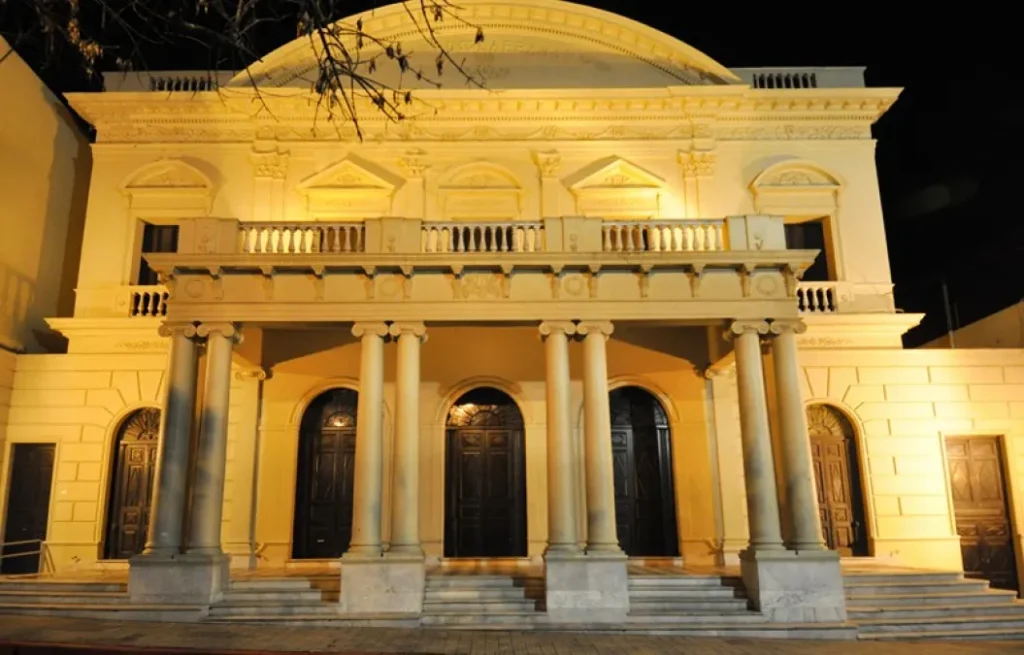 alt="El Concejo Deliberante declaró de interés la Muestra Binacional de Canto. Alumnos de Concordia actuarán en el Teatro Larrañaga"